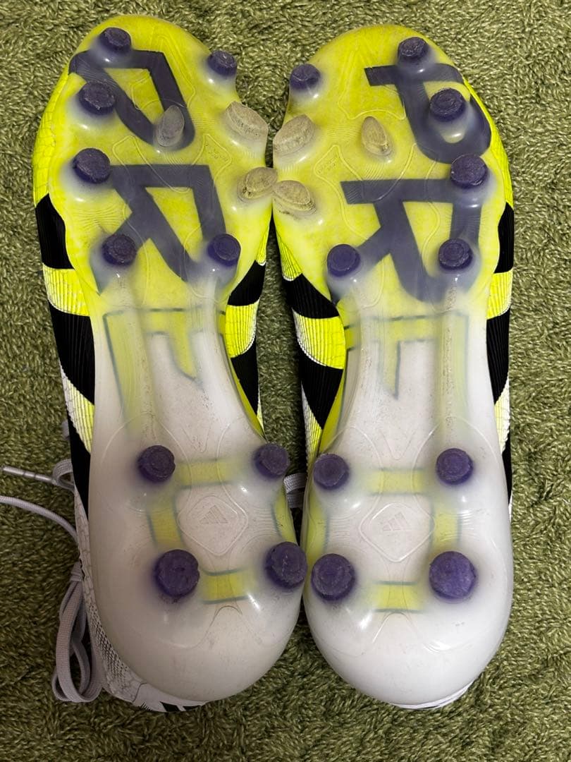 アディダス プレデター PRO AG