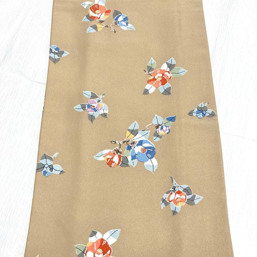 【美品✨】東レシルック　さんび　洗える着物　小紋　香色　椿柄　花文　袷　O5