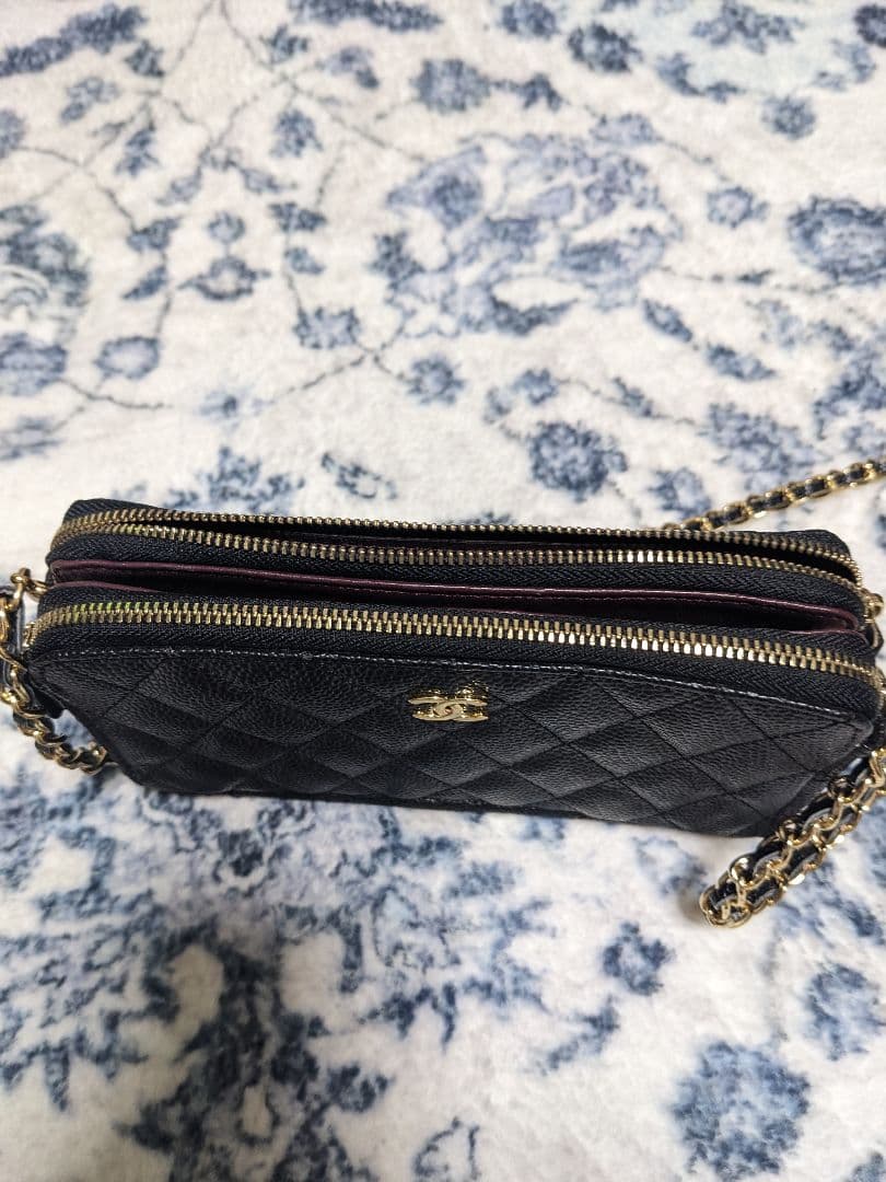 チェーンショルダーウォレット