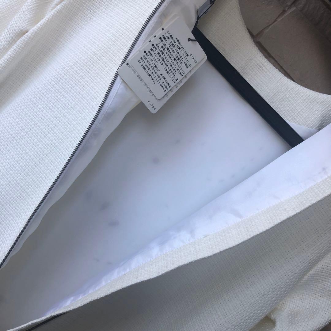 【新品 未使用品】ADORE ☆ 豪華ビジュー刺繍入りひざ丈ワンピース ホワイト