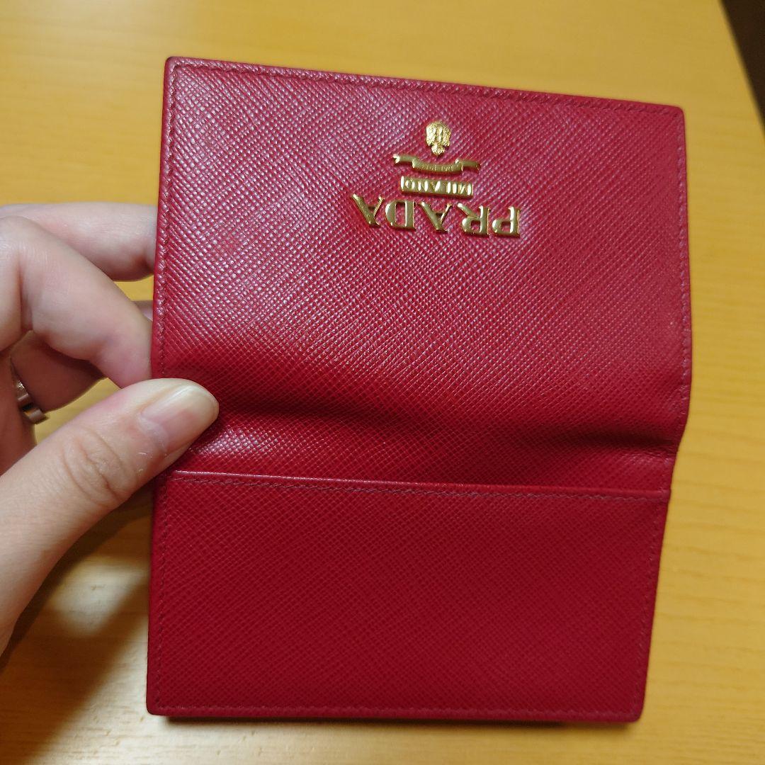 PRADA レッド 名刺入れ