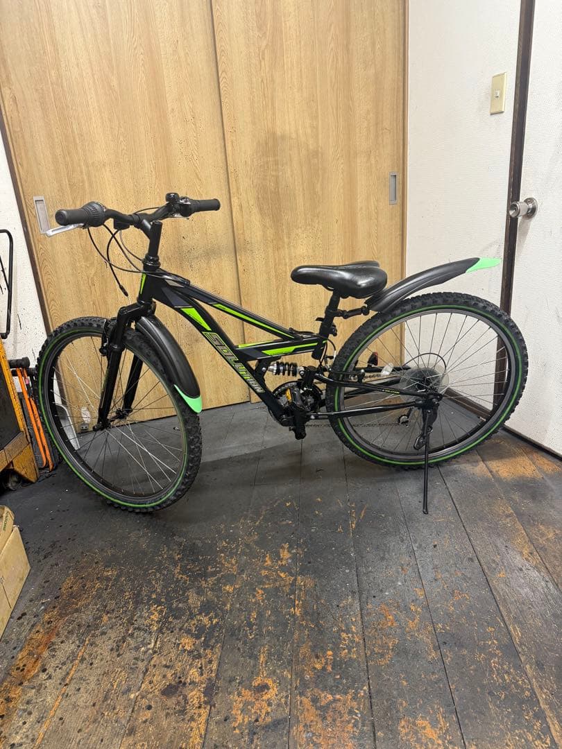 中古車　子供用　Jrマウンテン　SOLUTION　26インチ　18段変速　美品