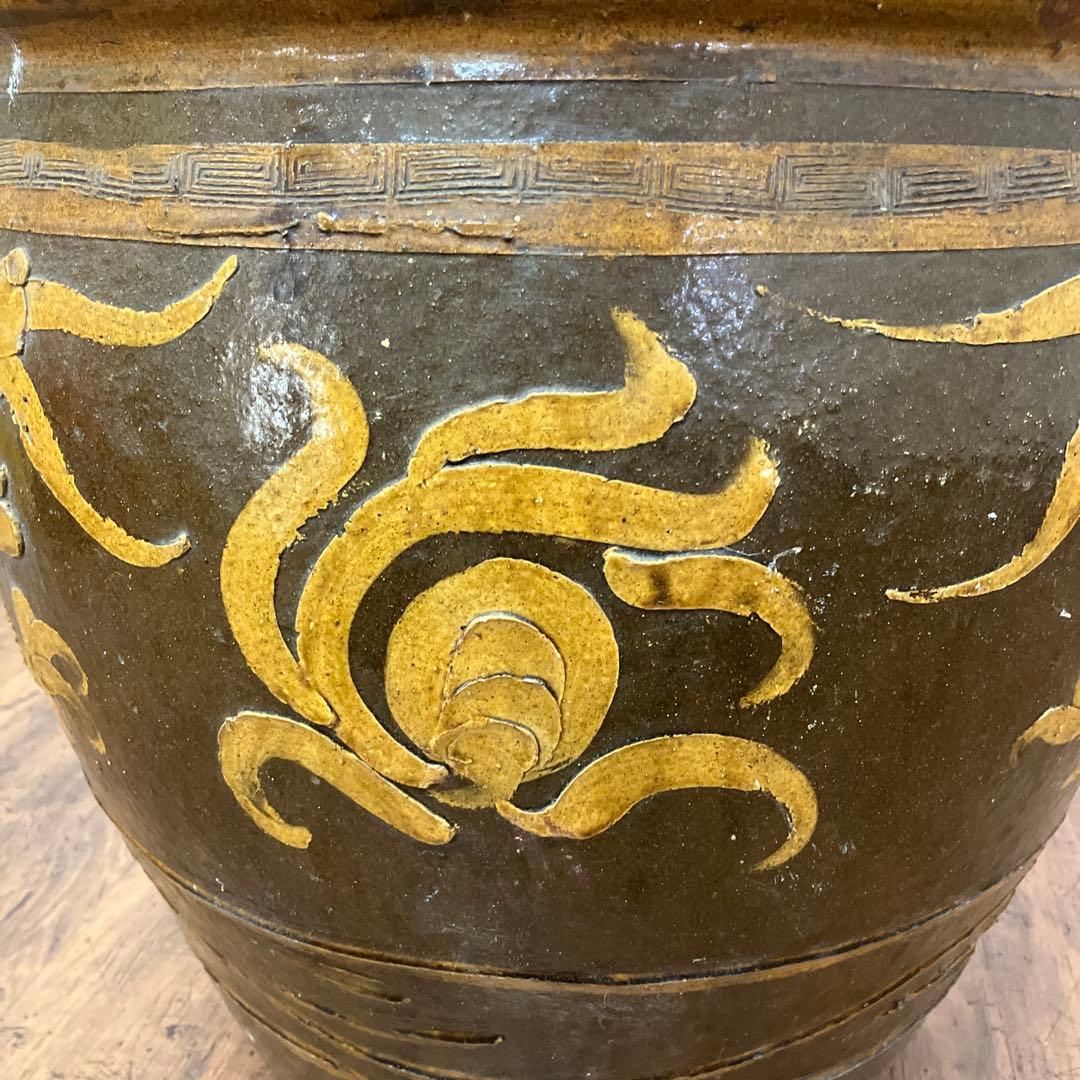 C-壁 昭和レトロ 龍模様 火鉢 陶器製 アンティーク 壺 甕 龍彫り 古民家