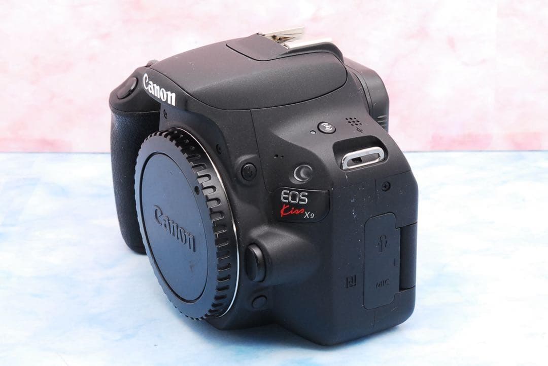 Canon kiss X9★豪華Wレンズセット★Wi-Fi★一眼レフカメラ