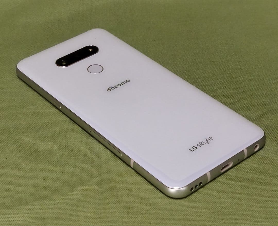 訳アリ docomo LG style3 L-41A SIMフリー 防水 2