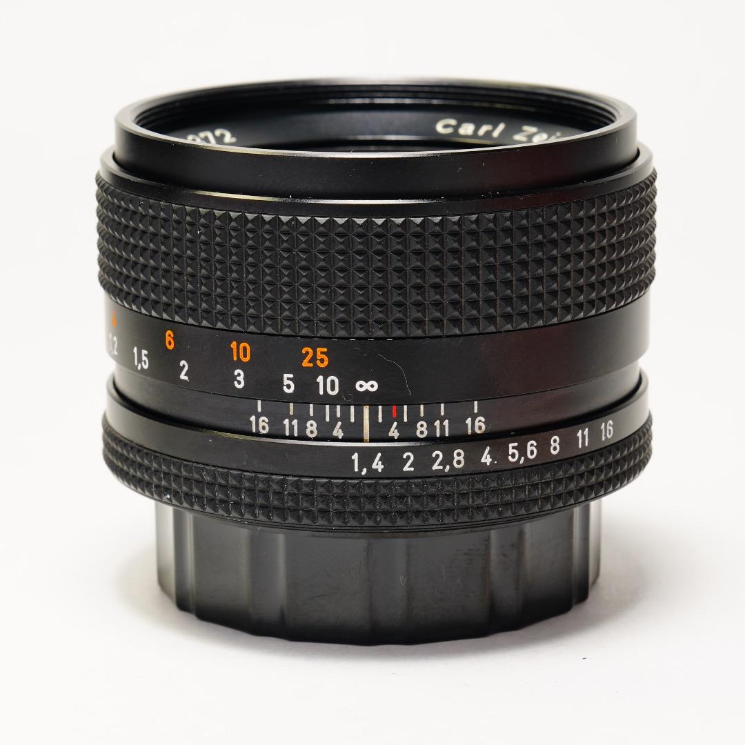 【極美品】Carl Zeiss Planar 50mm F1.4 AEJ 372