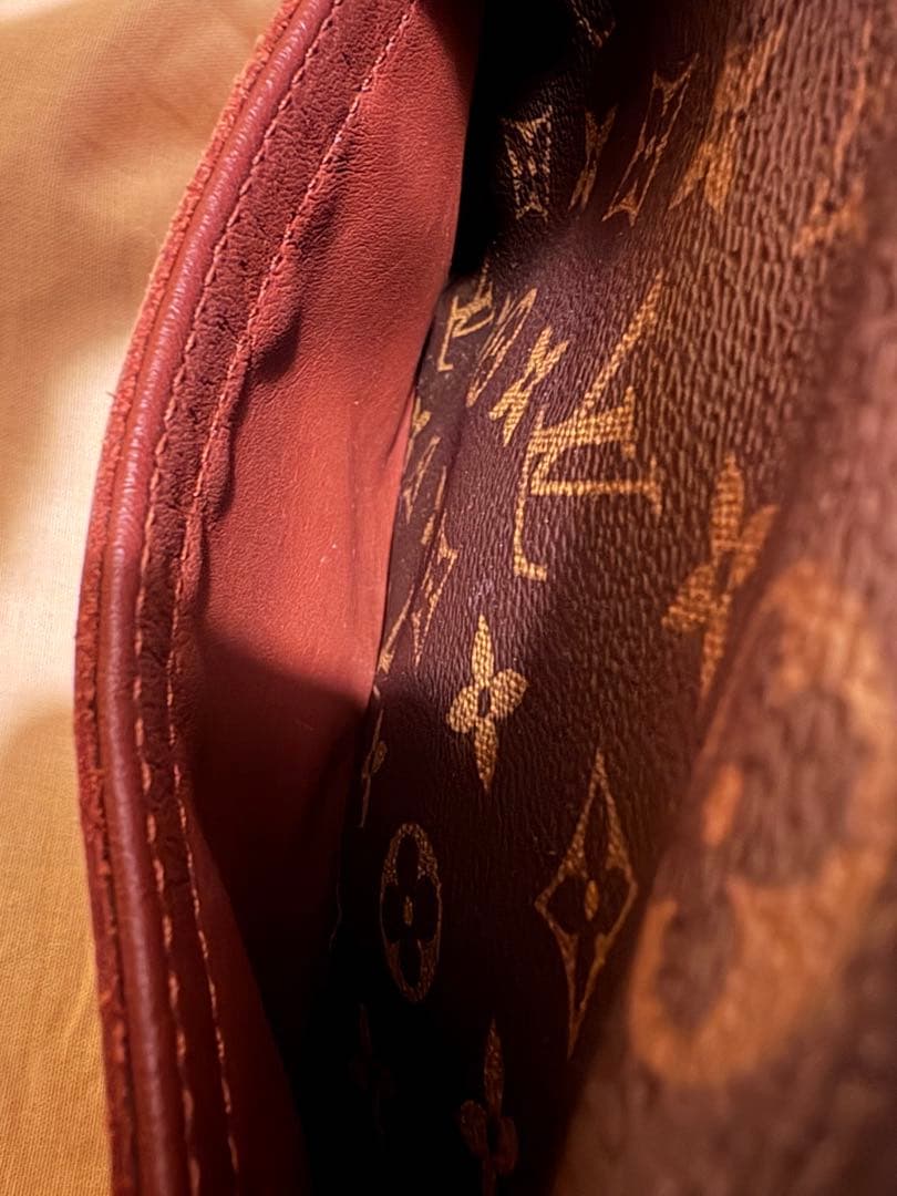 【週末限定価格】LOUIS VUITTON ショルダーバッグ ブロワ モノグラム