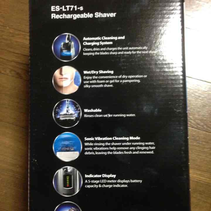 Panasonic ひげ剃り新品 専用で¥15000