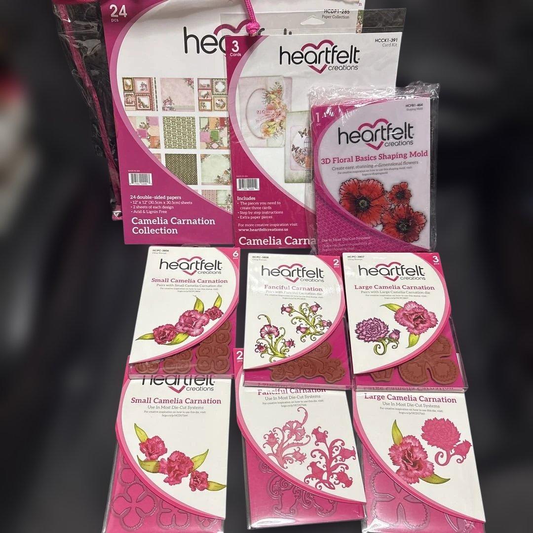 HC-10 Heartfelt Creations カメリアカーネーション
