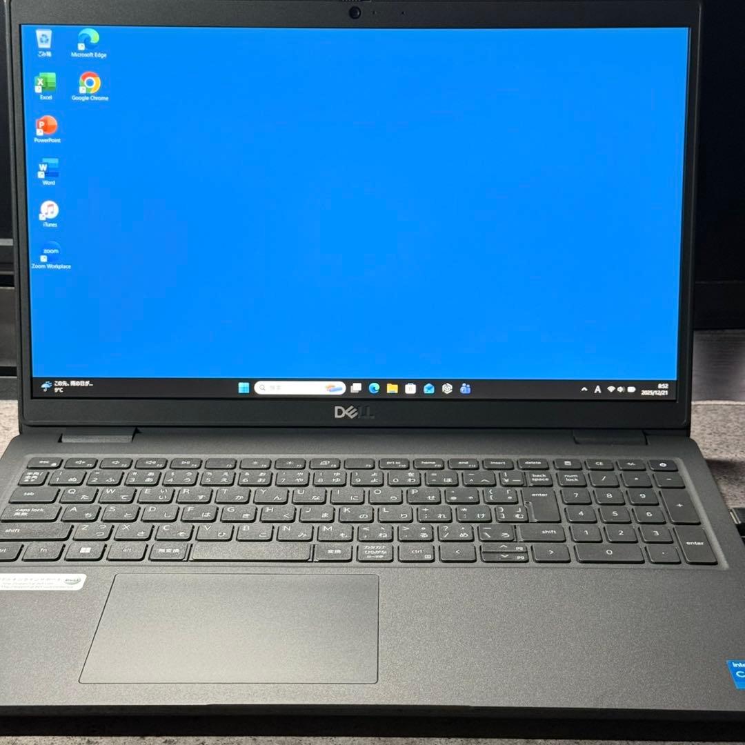 DELLノートパソコン 11世代i5 16GB 快速NVMe 静音 内観超美品