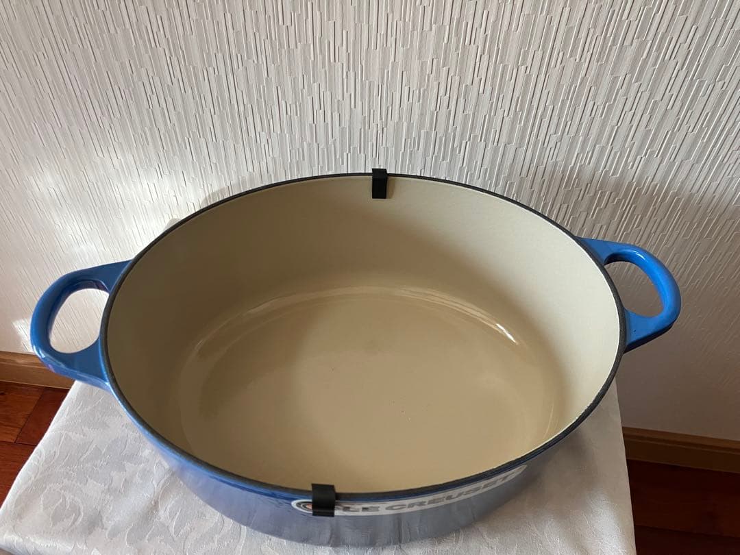 希少 LE CREUSET 限定色　Oval Dutch Oven 29cm