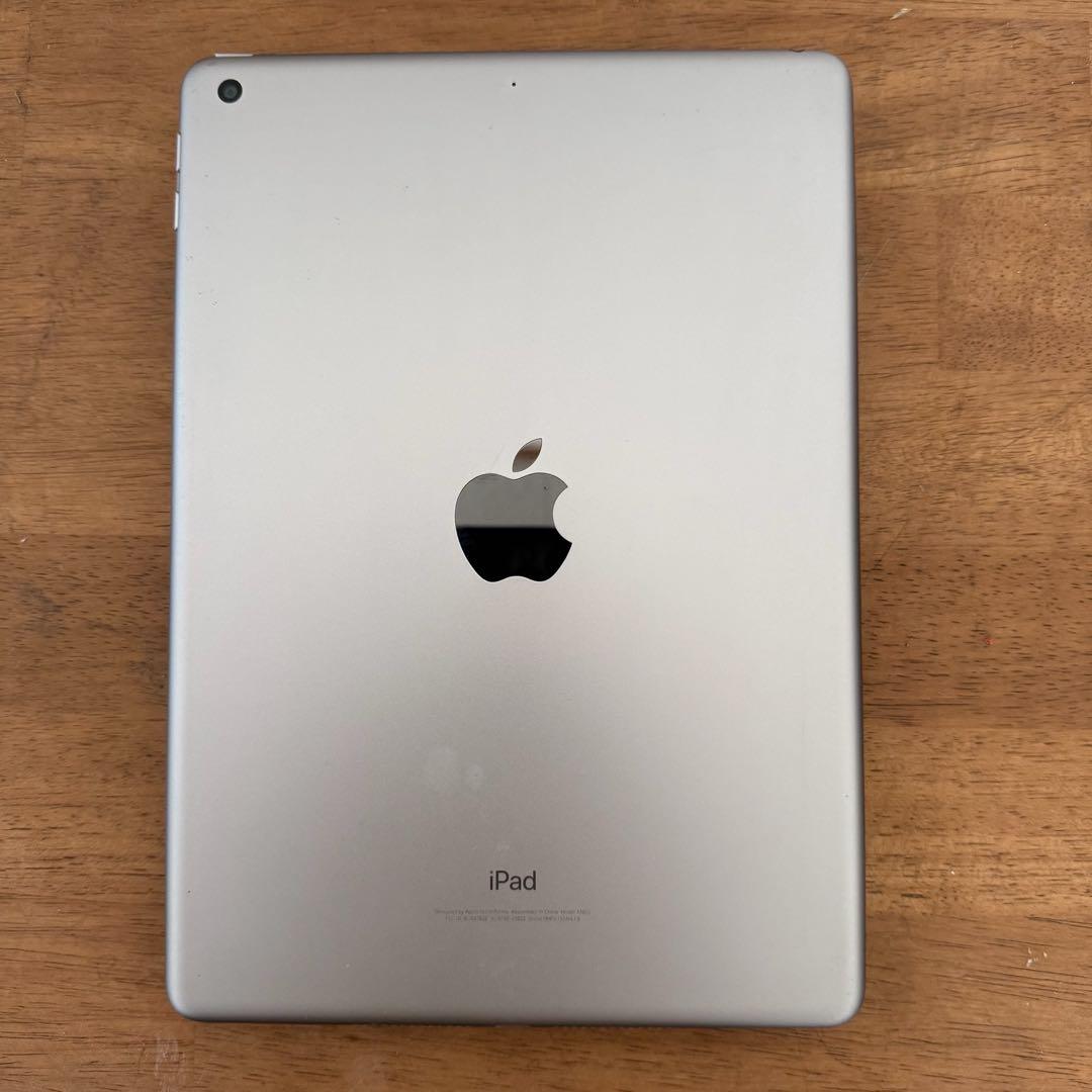 ● 美品 Apple iPad 32GB 第5世代 wifi MP2F2J/A