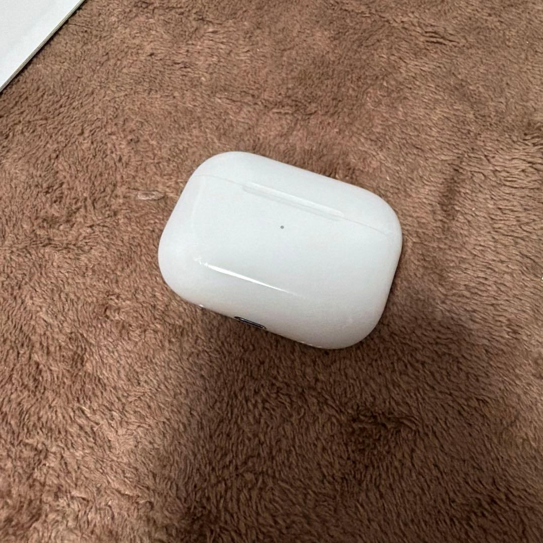【美品】AirPods Pro 2 第二世代 本体 ケーブル付き 正規品　箱付き