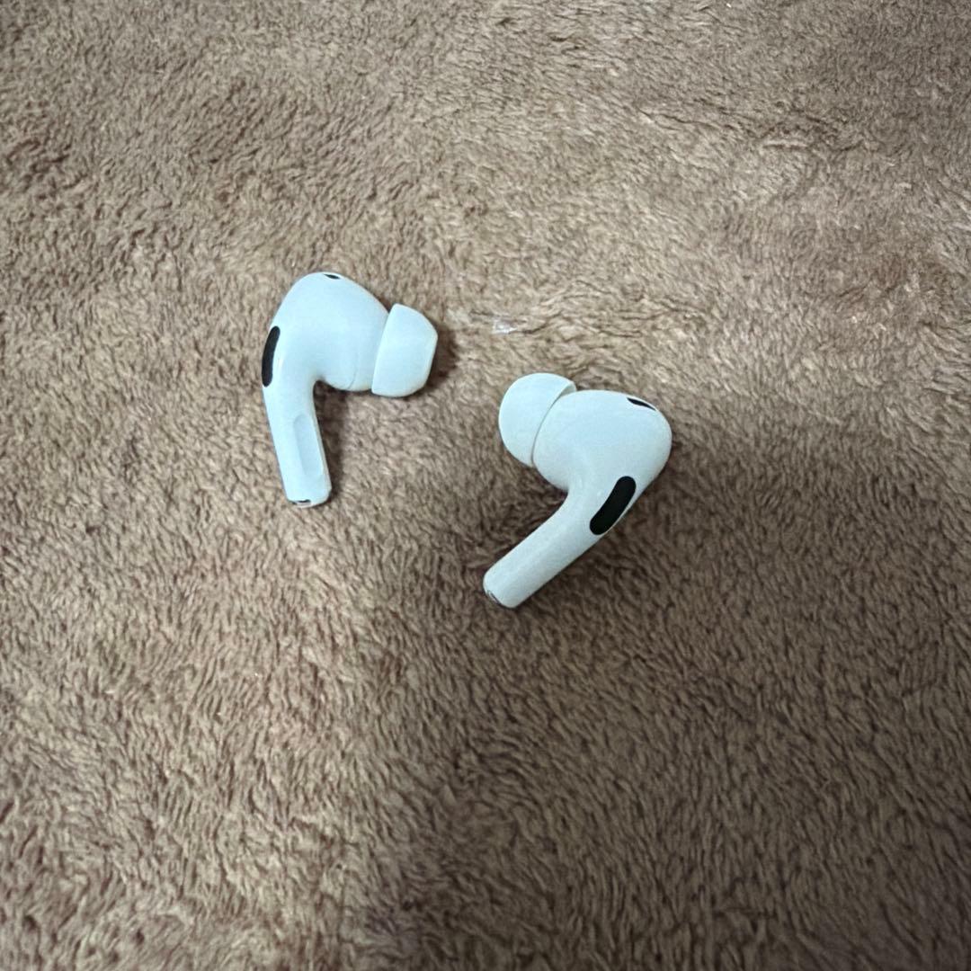 【美品】AirPods Pro 2 第二世代 本体 ケーブル付き 正規品　箱付き