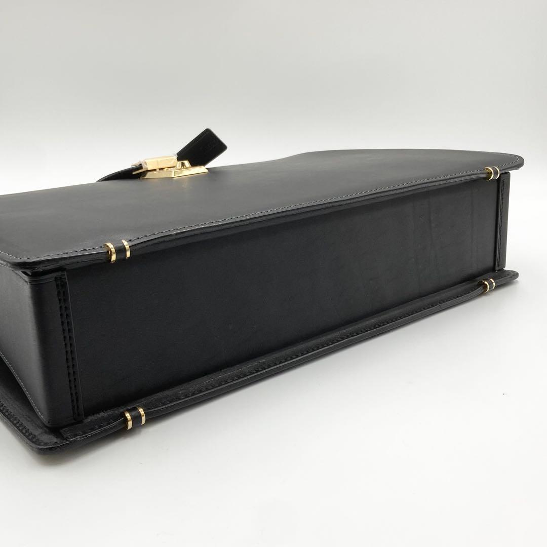 新品未使用　ロイヤルクラシック　ダレスバッグ　ブリーフケース　レザー　ブラック