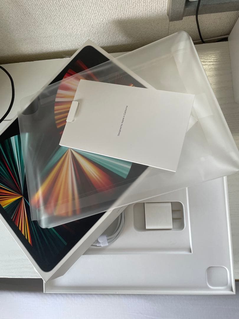 【キーボード付】iPad Pro12.9インチ (第5世代)128GB WiFi