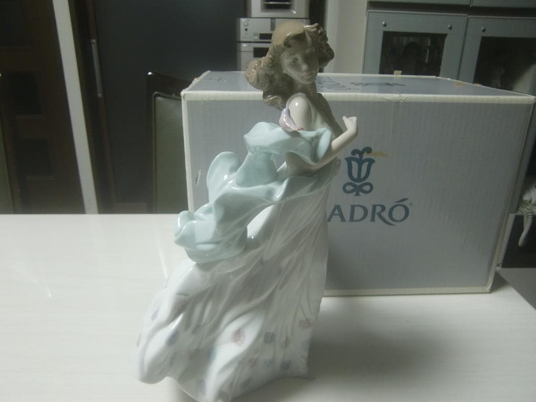 LLADRO　リヤドロ　【夏のセレナーデ】大型32cm　リアドロ　Ｌ274