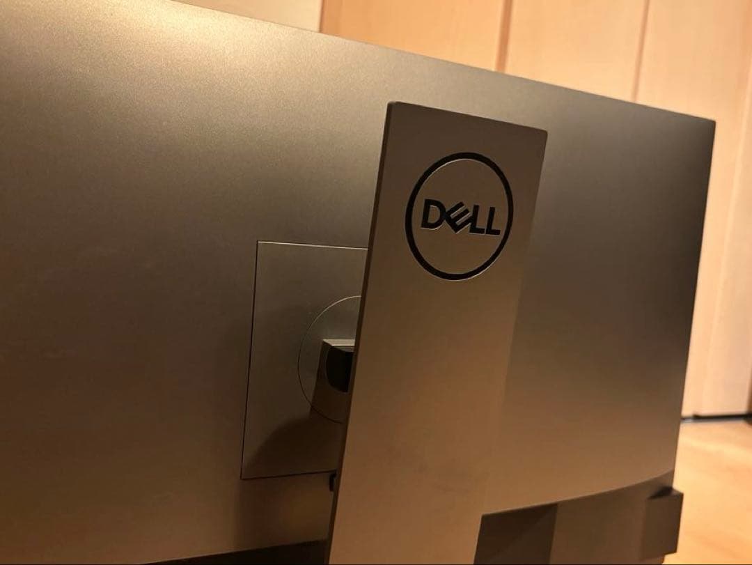 DELL U2719D デジタルハイエンド 27インチ モニター 002