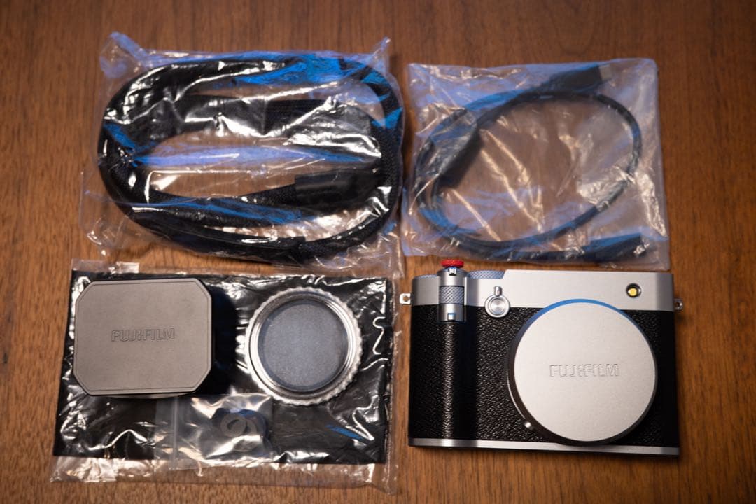 す*ん様 FUJIFILM GFX100RF シルバー おまけ付き