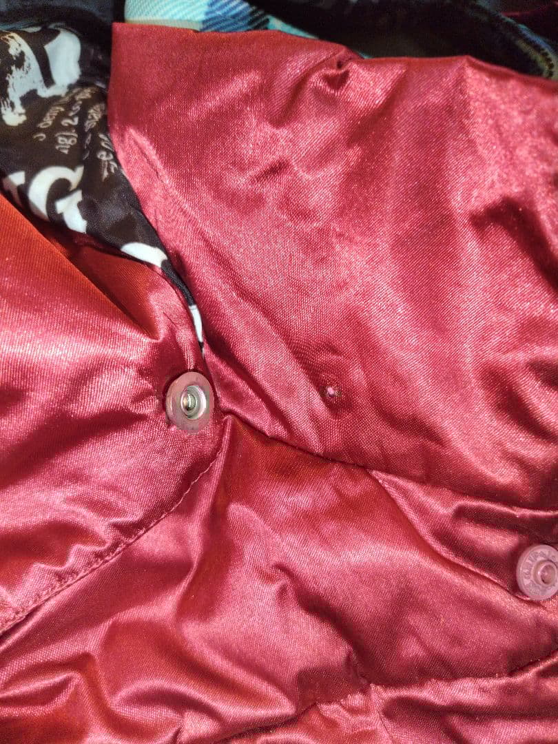 アトマイズ スノーボードウェア 赤と青のチェック柄