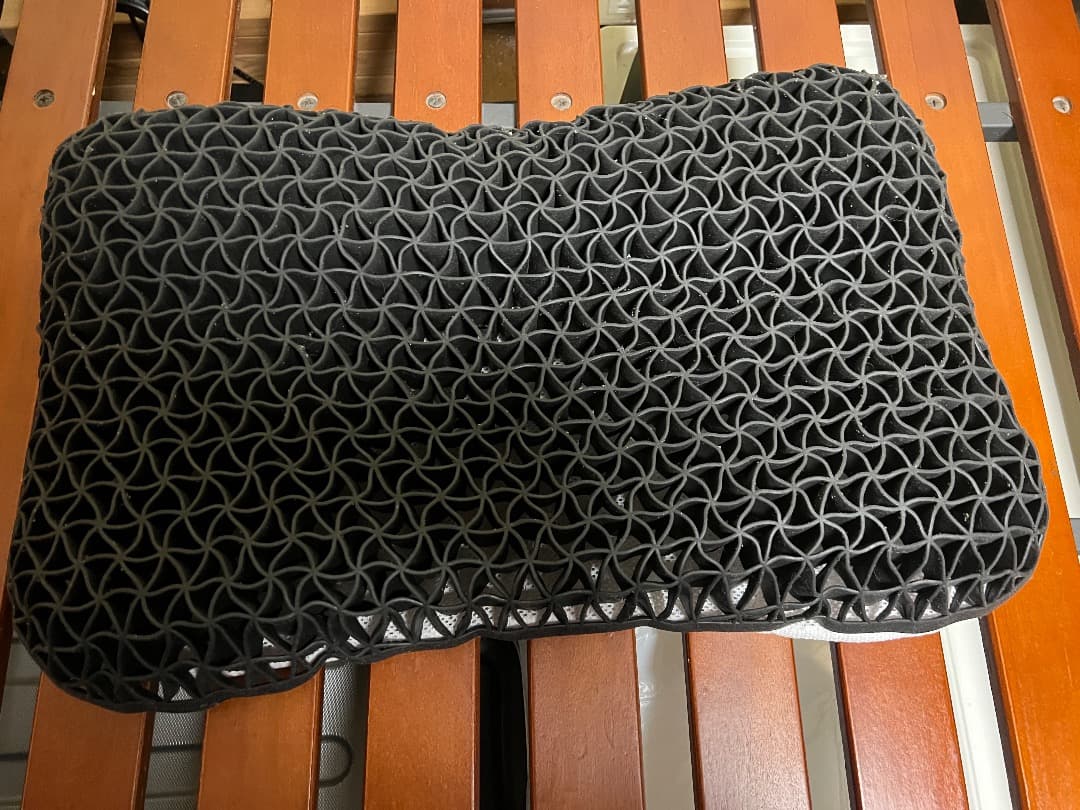 ヒツジのいらない枕（新・ハイブリッド3層構造)