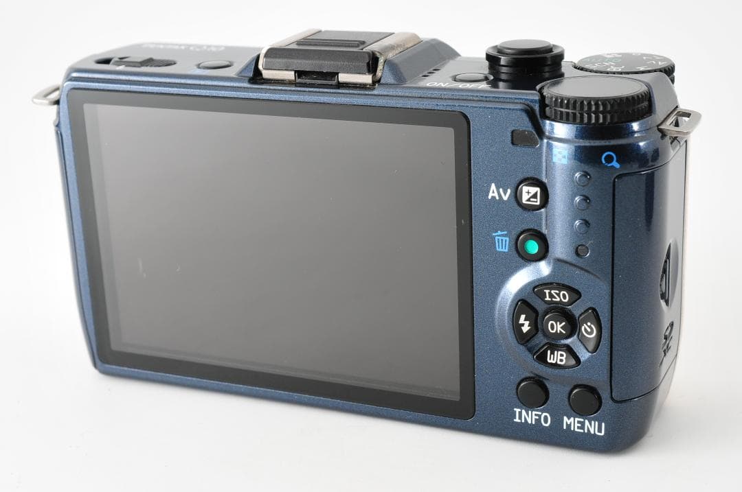 Pentax Q10 ネイビー＆クリーム カラー 充電器、バッテリー付 #97