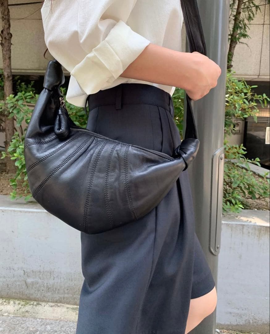 ルメール LEMAIRE クロワッサン ラムレザー バッグ S 黒