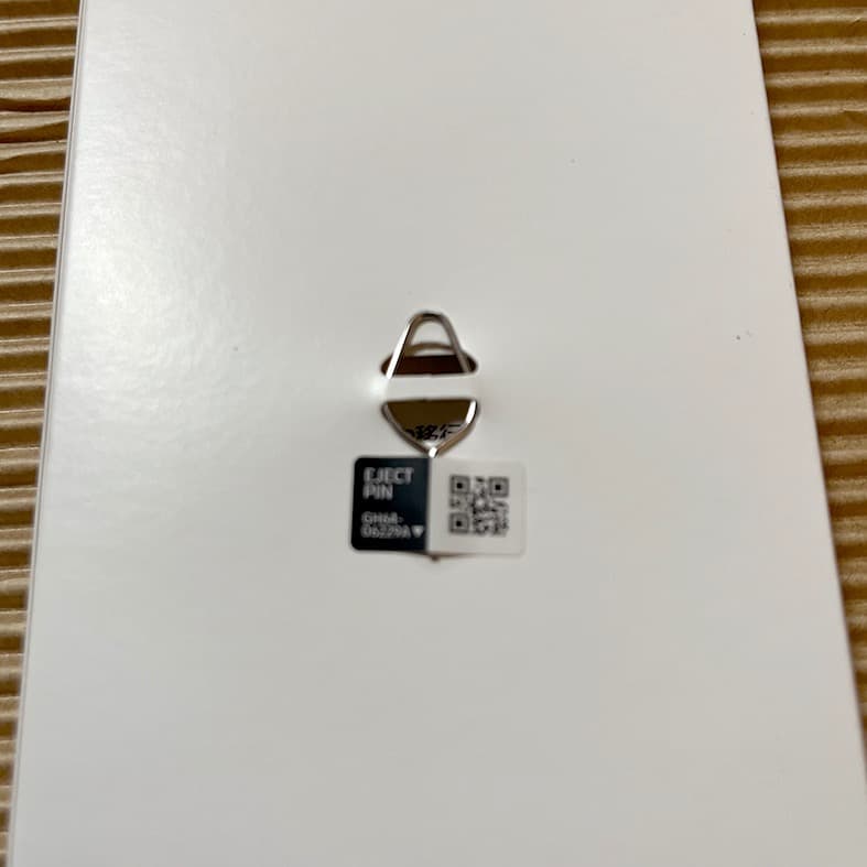 美品【SIM解除】 Samsung Galaxy A25 5G（おまけ付き）