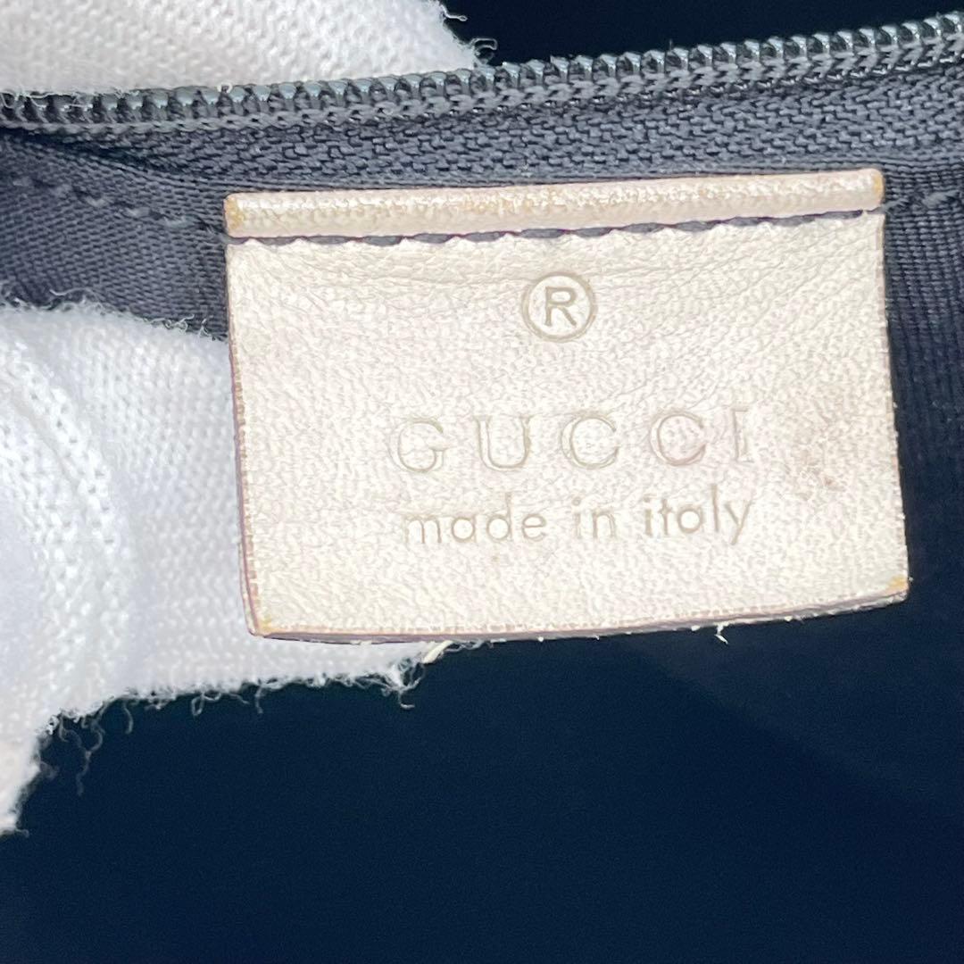 GUCCI ワンショルダーバッグ 肩掛け アビーライン ゴールド金具 レザー 白