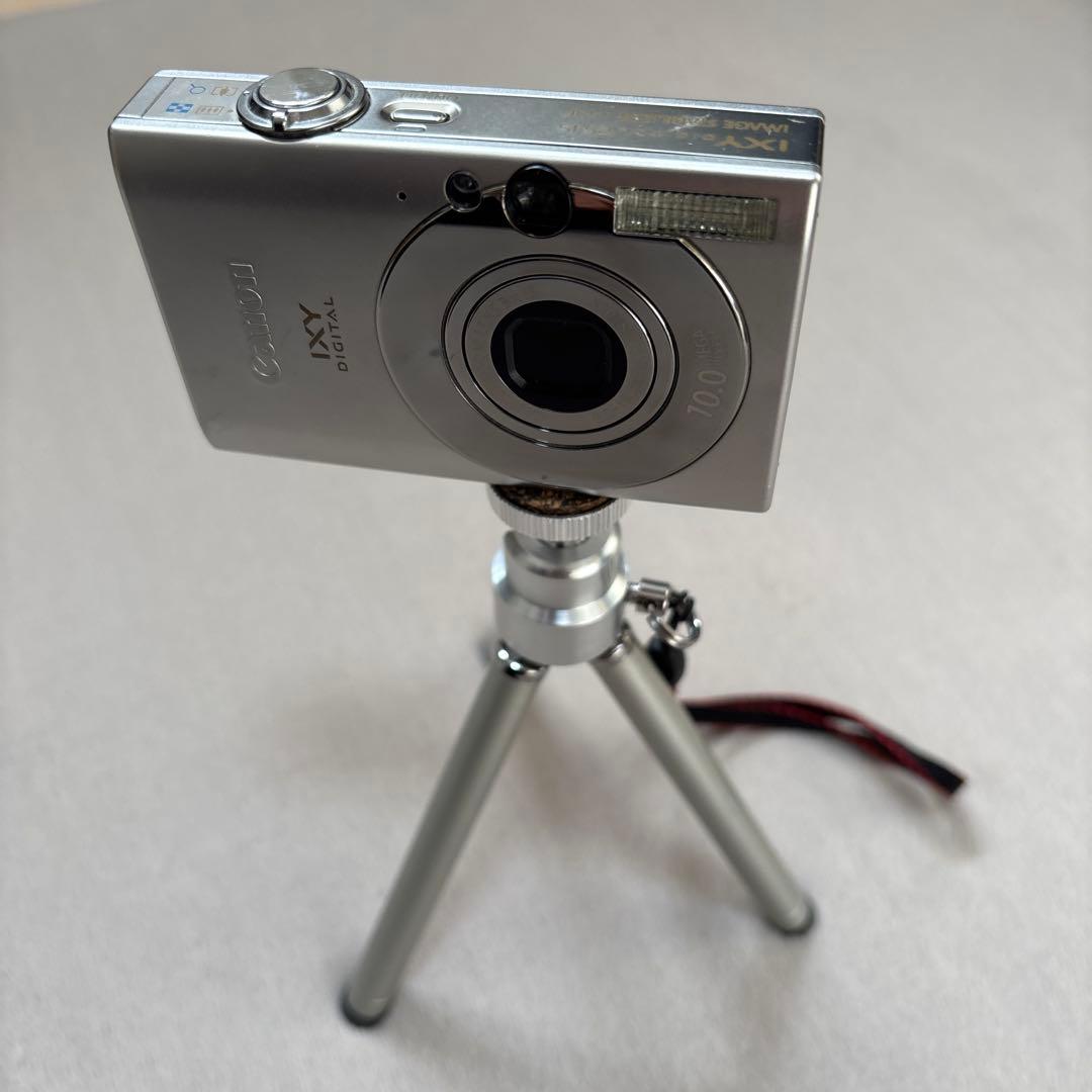 Canon IXY DIGITAL 25IS（ミニ三脚付属）