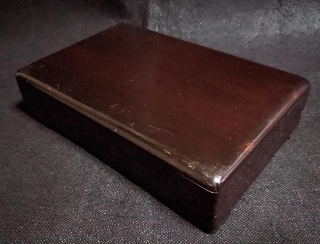 【歙州硯　金暈質・魚子紋・波紋の青琅玕系美石】◆唐木塗箱◆七吋◆龍尾山◆歙硯