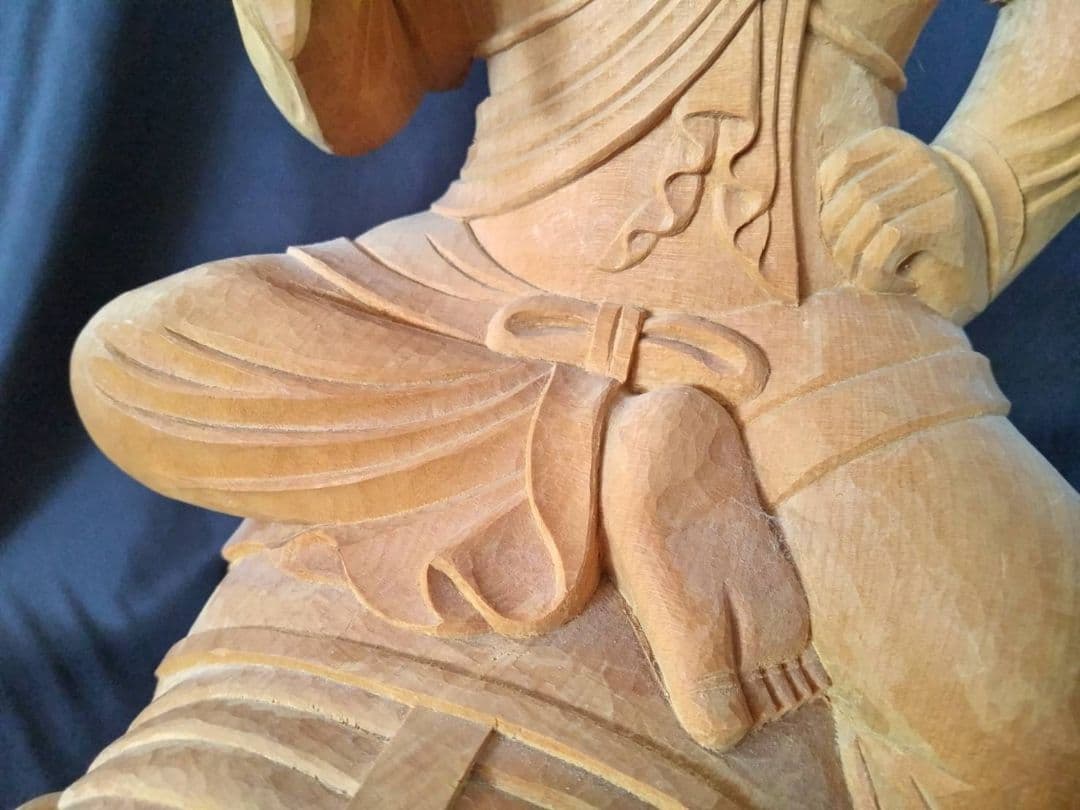 普賢菩薩　木彫り