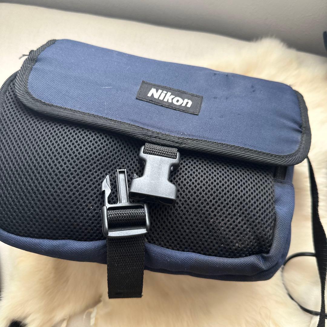 Nikon D70sデジタル一眼レフカメラ、レンズ２つ付き