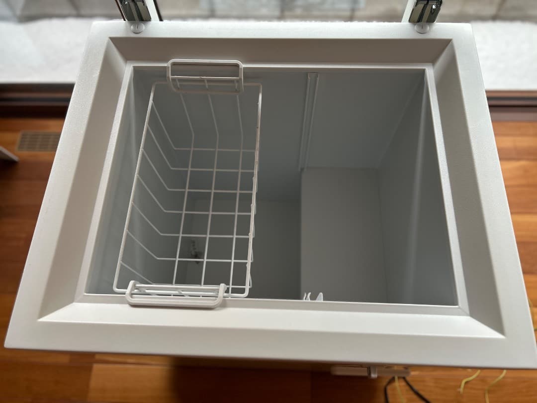 ダイレイ　-60℃　超低温冷凍庫　スーパーフリーザー 133Ｌ DF-140e