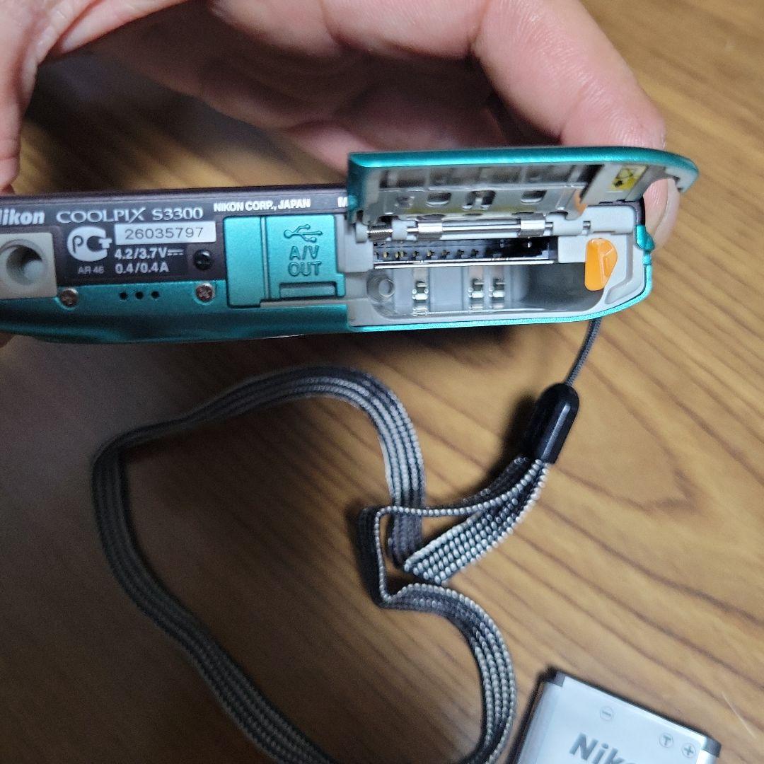 Nikon COOLPIX S3300 美品