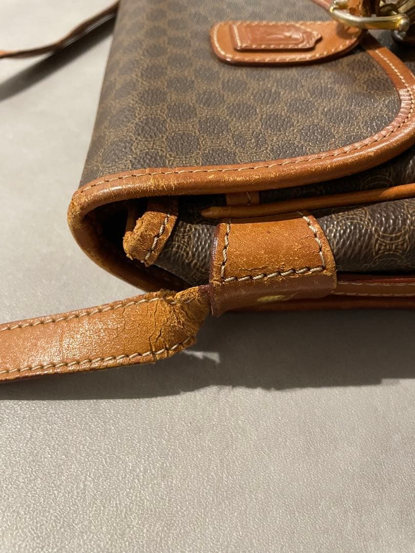 c*9様 CELINE マカダム トリオンフ ブラウンレザー ショルダーバッグ