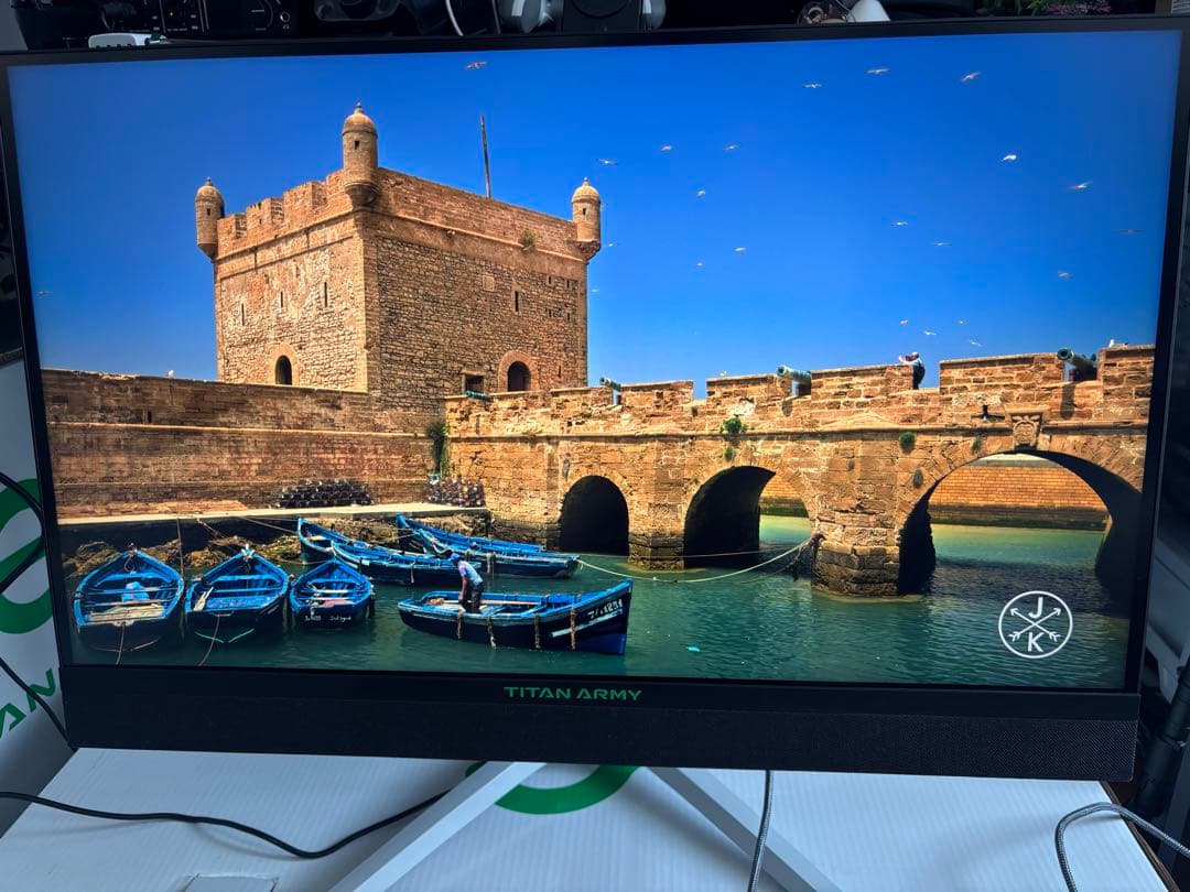 ディスプレイ・モニター本体 TITAN ARMY M27E6V-PRO