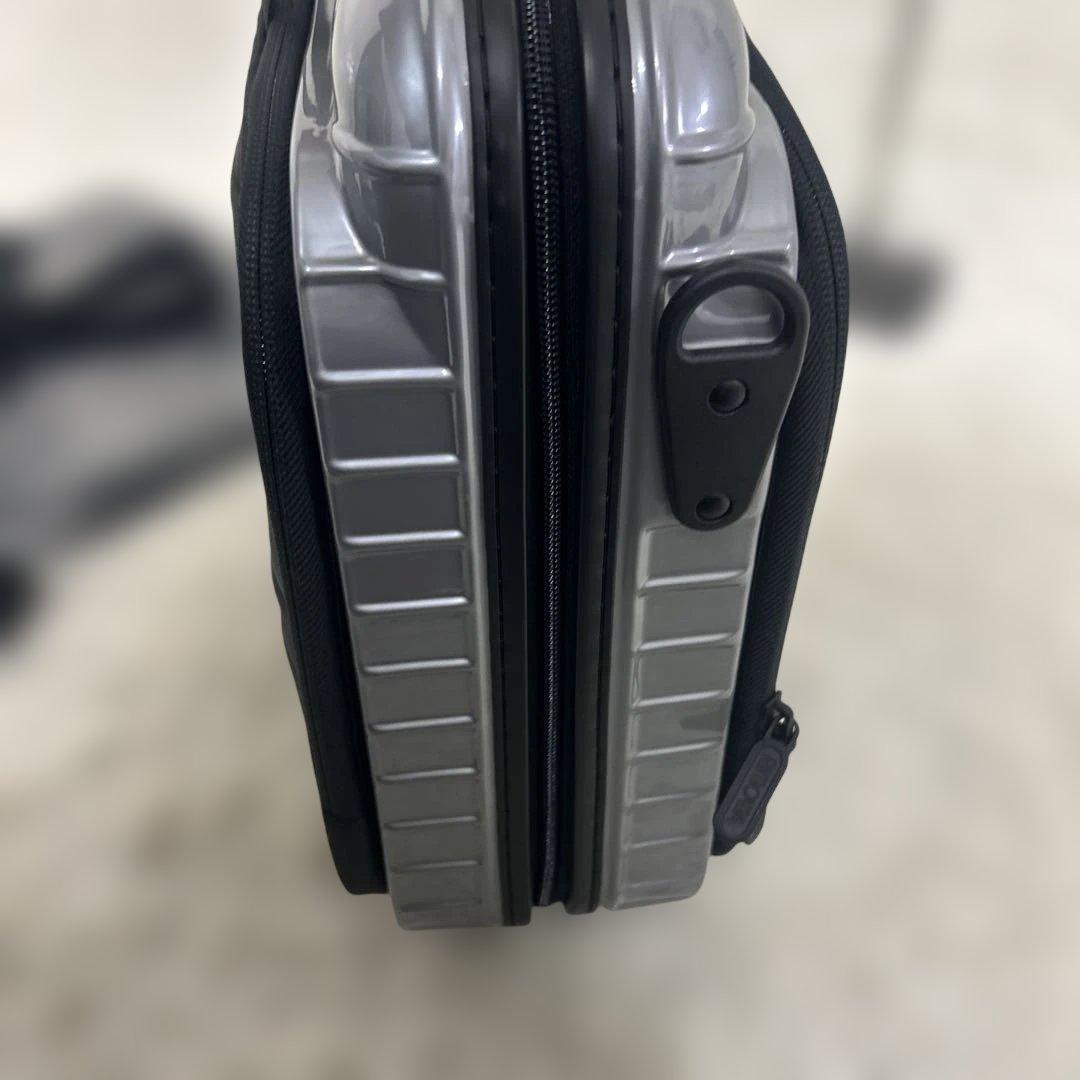 【未使用】RIMOWA Lufthansa ノートブックケース 16L 黒