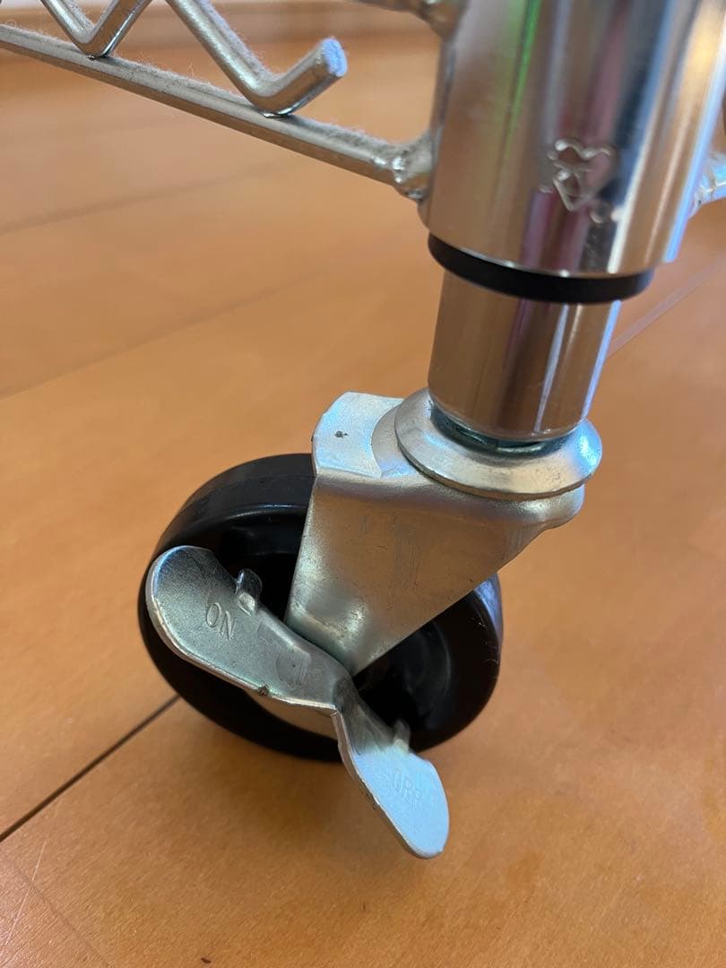 スチールラック 2段 キャスター付き　作業台　オムツ交換台　ベビー着替え台