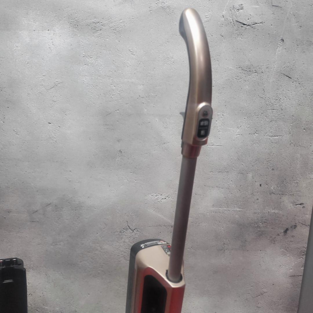 HITACHI/日立 充電式掃除機サイクロンクリーナー PV-BE700