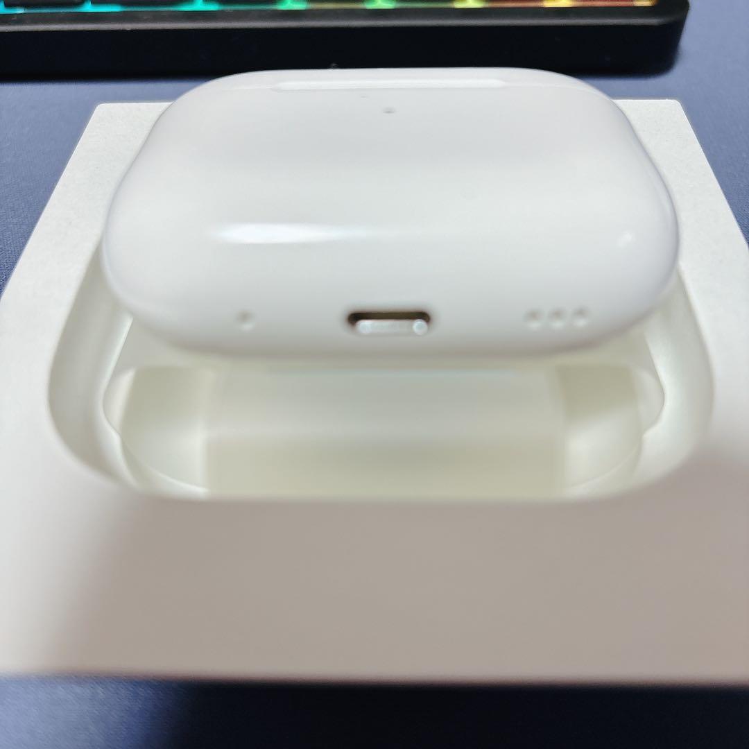 AirPods Pro 第二世代 本体 Lightningモデル