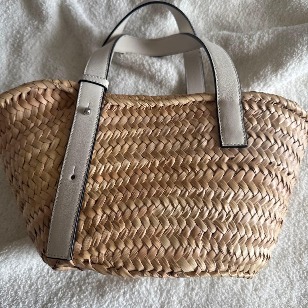 LOEWE ロゴ入り かごバッグ ベージュ