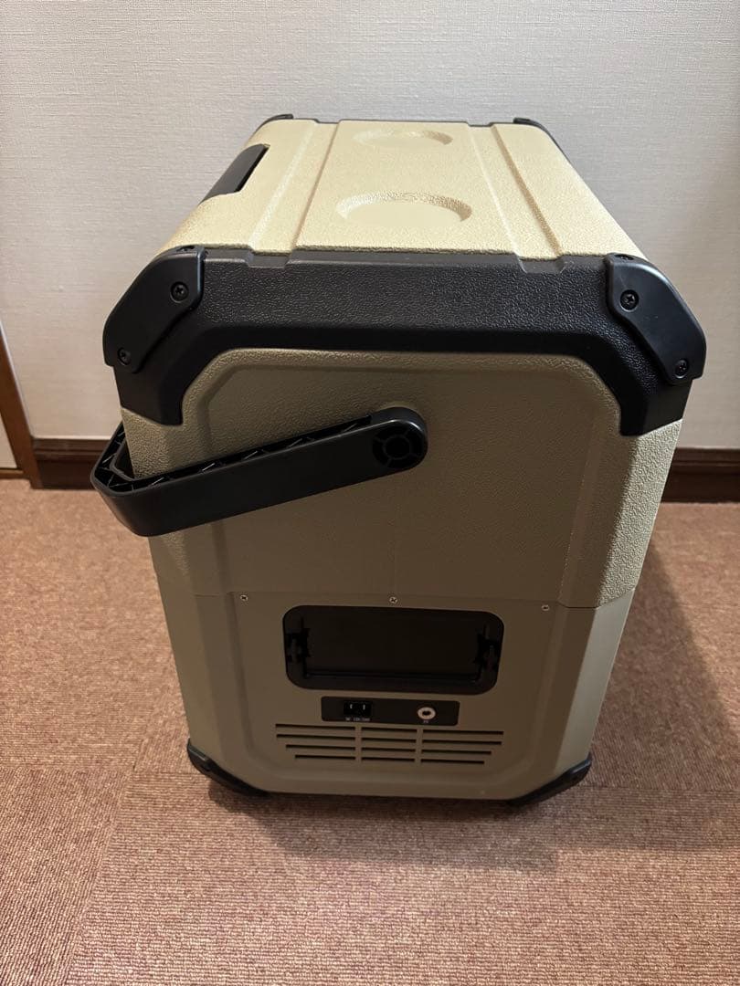 【ほぼ新品】車載冷蔵庫 ポータブル冷蔵庫 EENOUR D18 18L