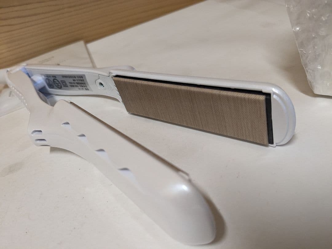 【美品】絹女 KINUJO ストレートヘアアイロン LM-125