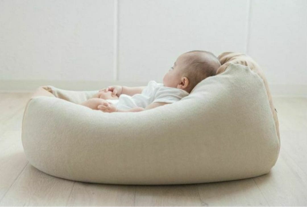 おやすみたまご 授乳クッション ベビーベッド