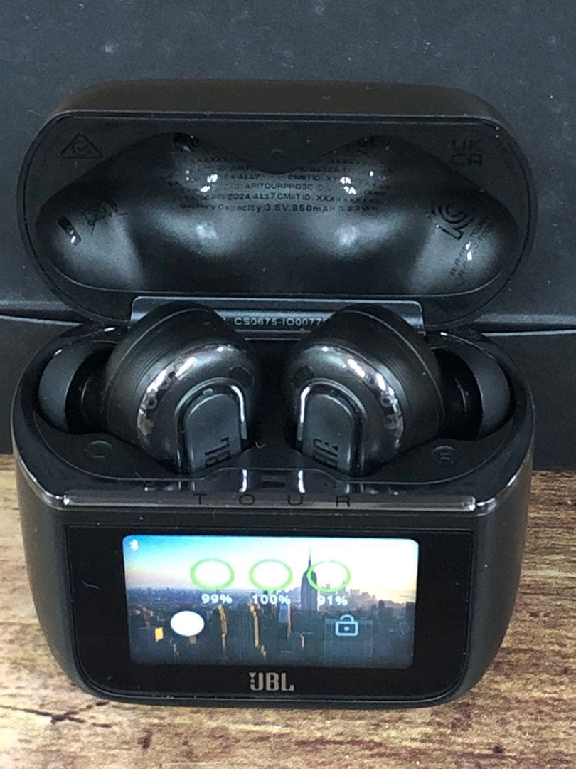 【美品】JBL TOUR PRO 3 ワイヤレスイヤホン