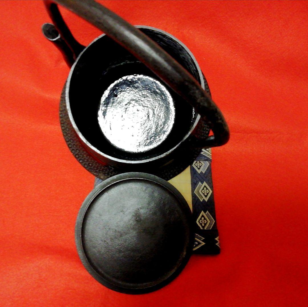 南部鉄瓶/岩鋳造　未使用保管品　山水型/笹竹紋様　茶道具/金属工芸品