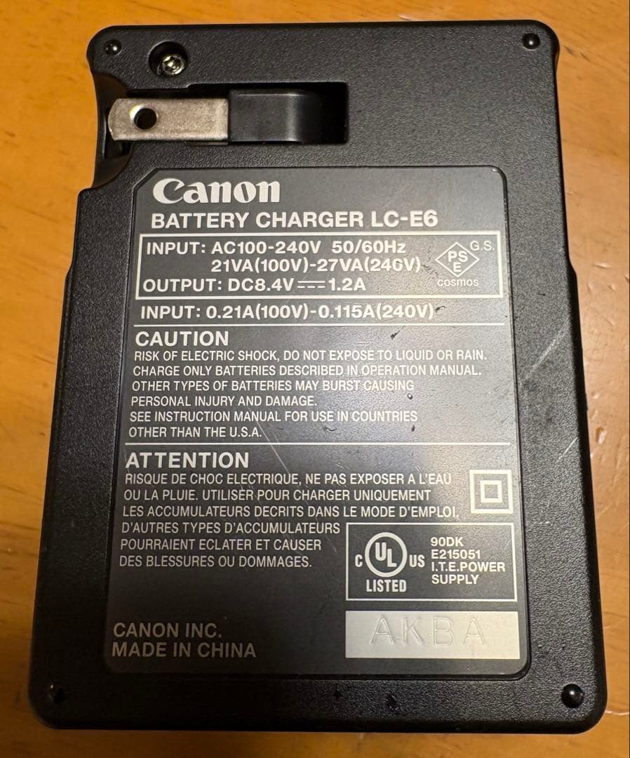 キャノンEOS 6D 本体　（シャッター回数少なめ）