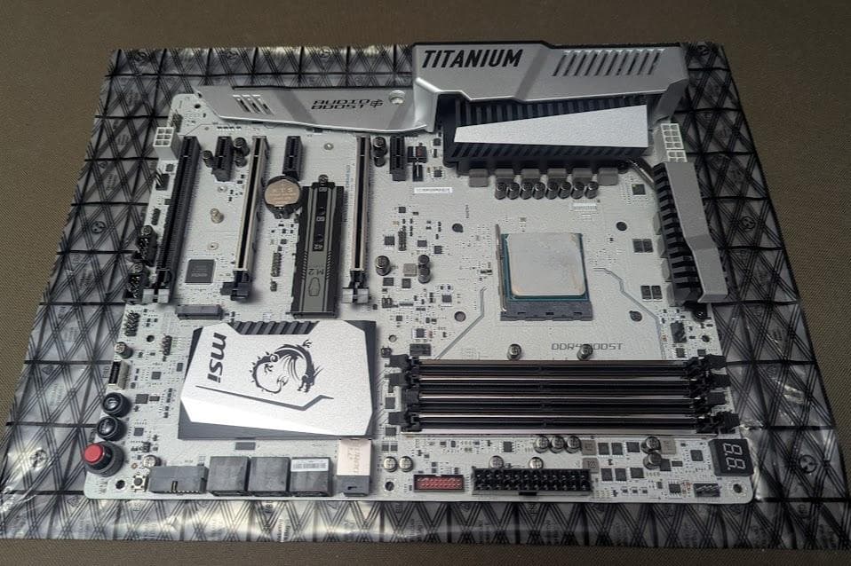 CPU(Ryzen7 1800X) マザーボード(MSI X370) セット