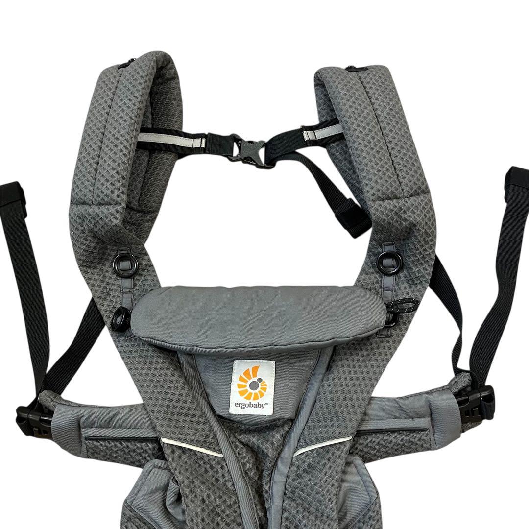 美品✨人気✨エルゴベビー オムニブリーズ グラファイトグレー 抱っこ紐 ポーチ付